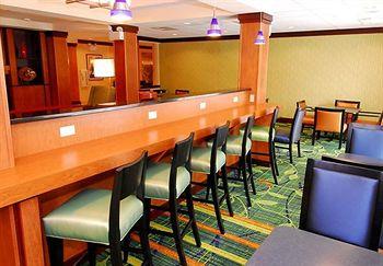 Fairfield & Hotel 3*