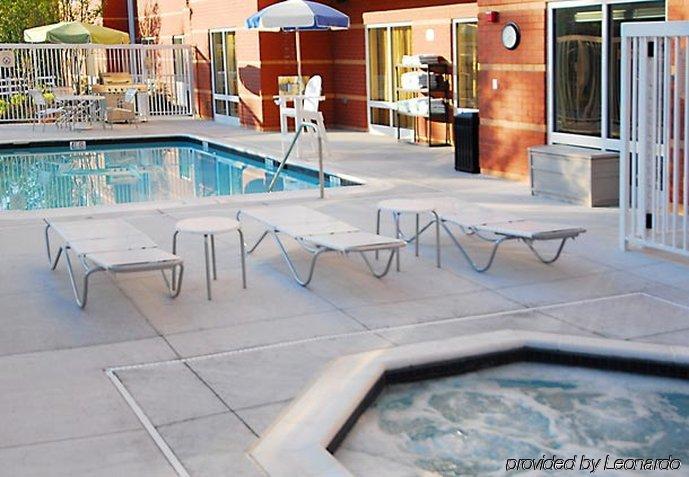 Fairfield & Hotel