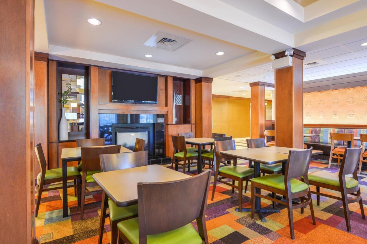 Fairfield & Hotel