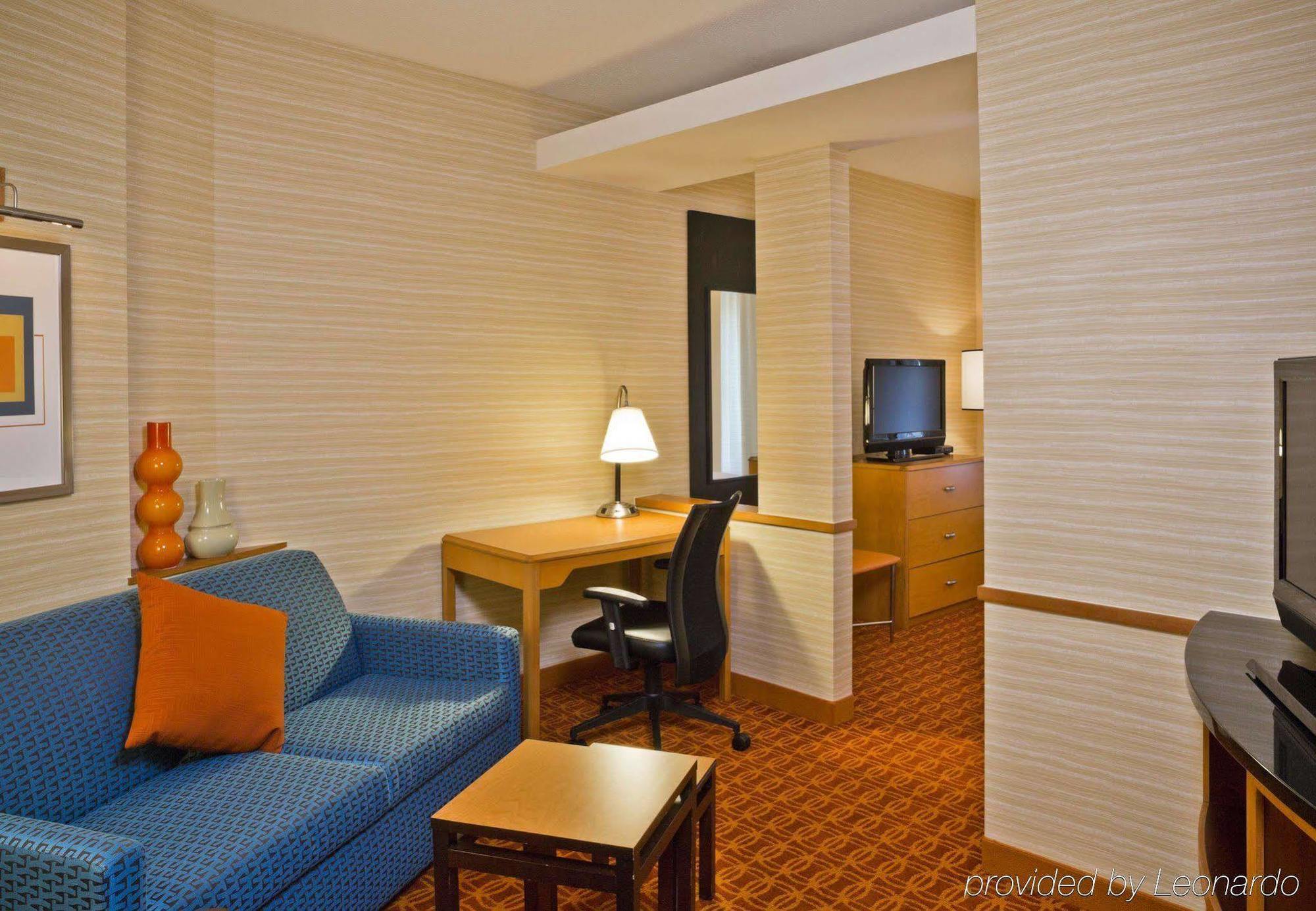 Hotel Fairfield &